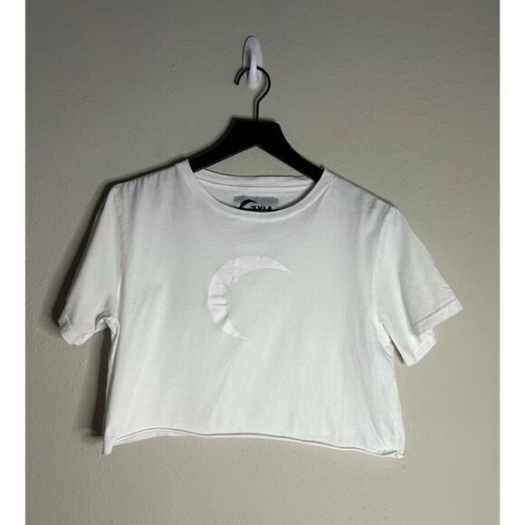 Zyia Active White Moon Graphic Short Sleeve Crop Tee - Picture 2 of 9